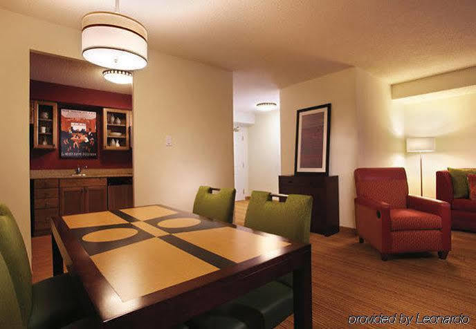 By Marriott Canada Hotel